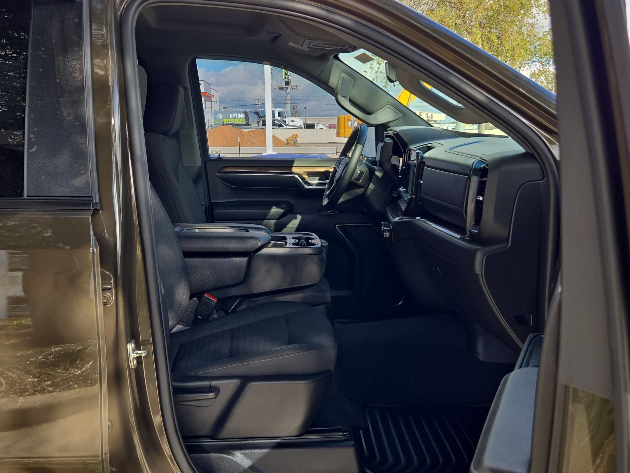 Certified 2023 Chevrolet Silverado 1500 LT AWD/4WD image 24