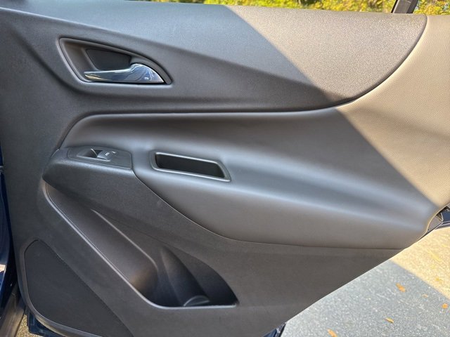 Used 2022 Chevrolet Equinox LT image 24