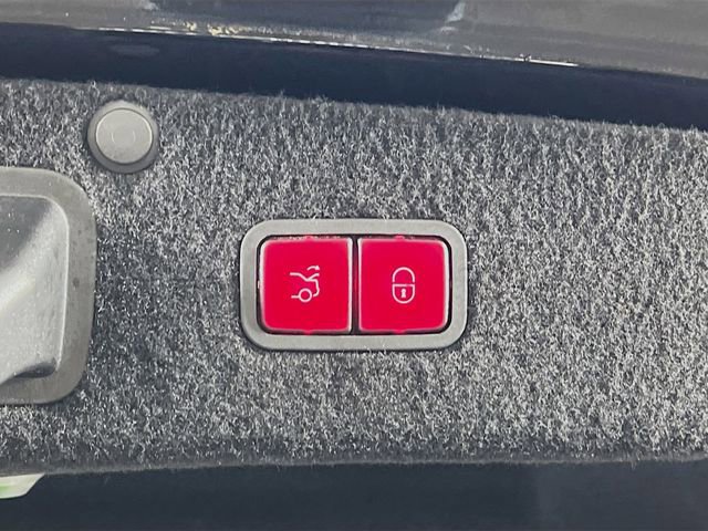 Used 2015 Mercedes-Benz S 550 Sedan image 27