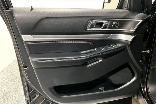 Used 2018 Ford Explorer Sport w/ Equipment Group 401A image 21