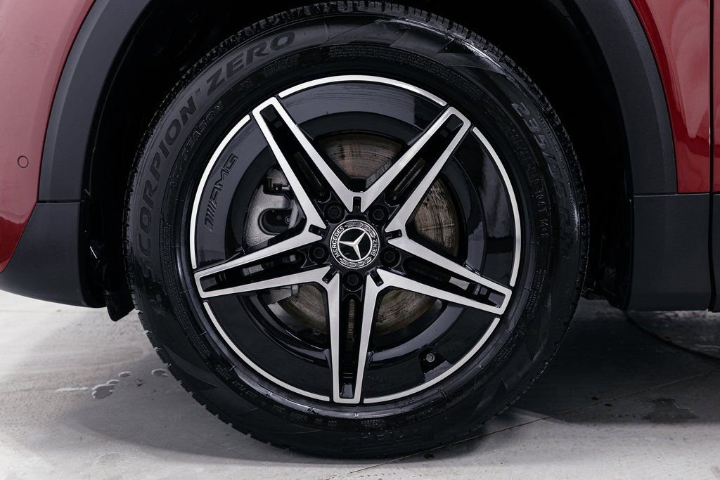 Used 2024 Mercedes-Benz EQB 300 4MATIC image 32