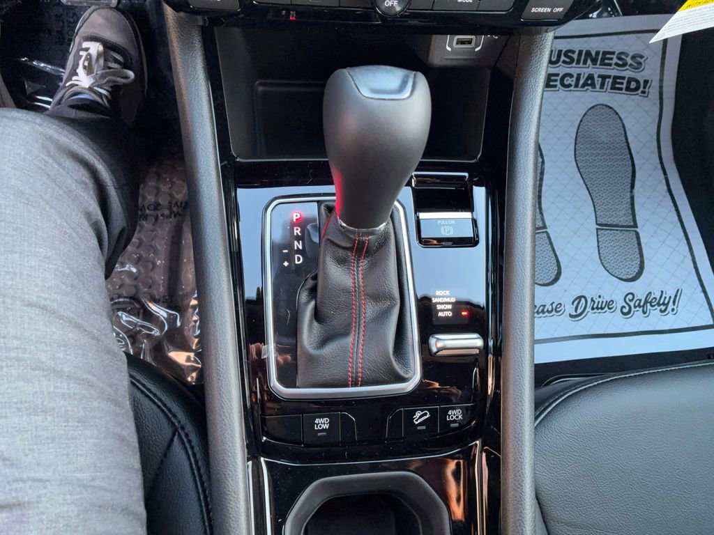 New 2026 Jeep Compass Trailhawk AWD/4WD image 14