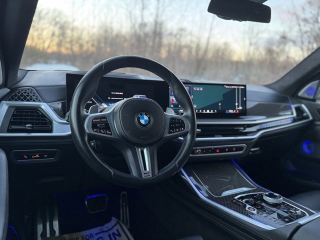 Used 2024 BMW X7 M60i w/ Executive Package image 27