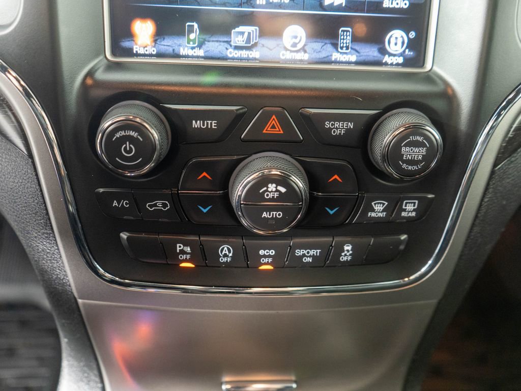 Used 2018 Jeep Grand Cherokee Altitude image 19