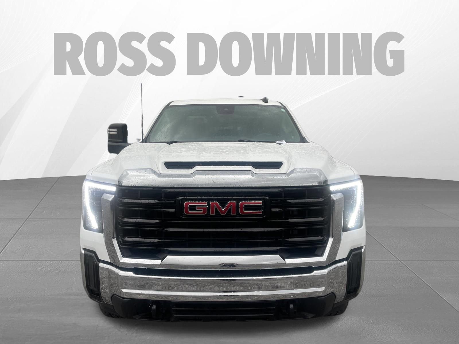 Used 2025 GMC Sierra 2500 Pro w/ Convenience Package image 2