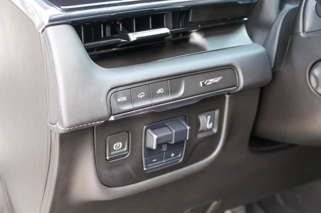 Used 2023 Cadillac Escalade V w/ LPO, ONYX Package AWD/4WD image 16