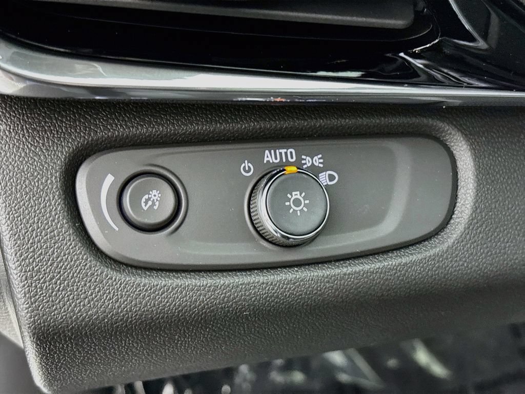 New 2026 Buick Envista Sport Touring w/ Convenience I Package FWD image 10