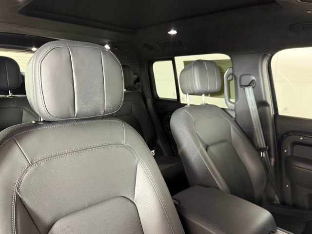 Used 2025 Land Rover Defender 130 V8 image 34