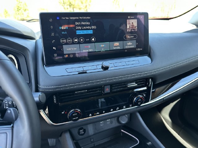 Certified 2025 Nissan Rogue SL AWD/4WD image 31