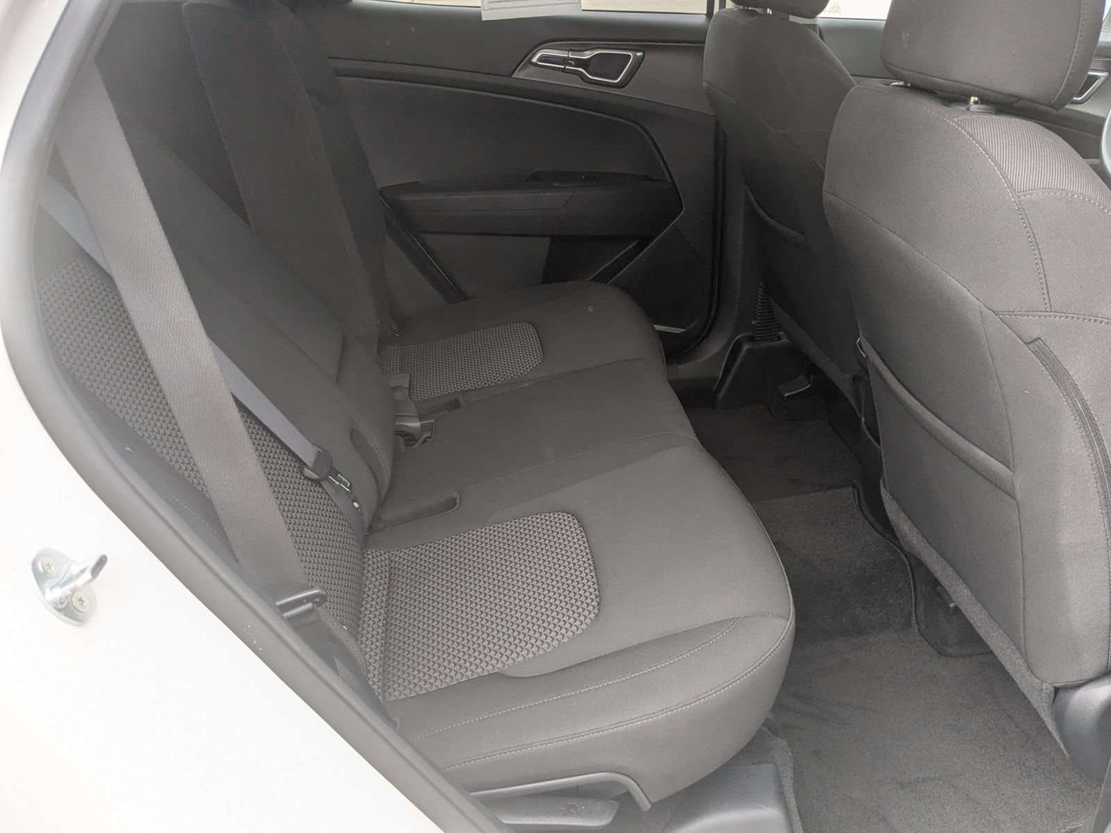 Used 2024 Kia Sportage LX FWD image 32