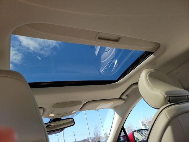 Used 2017 Ford Fusion Platinum FWD image 6