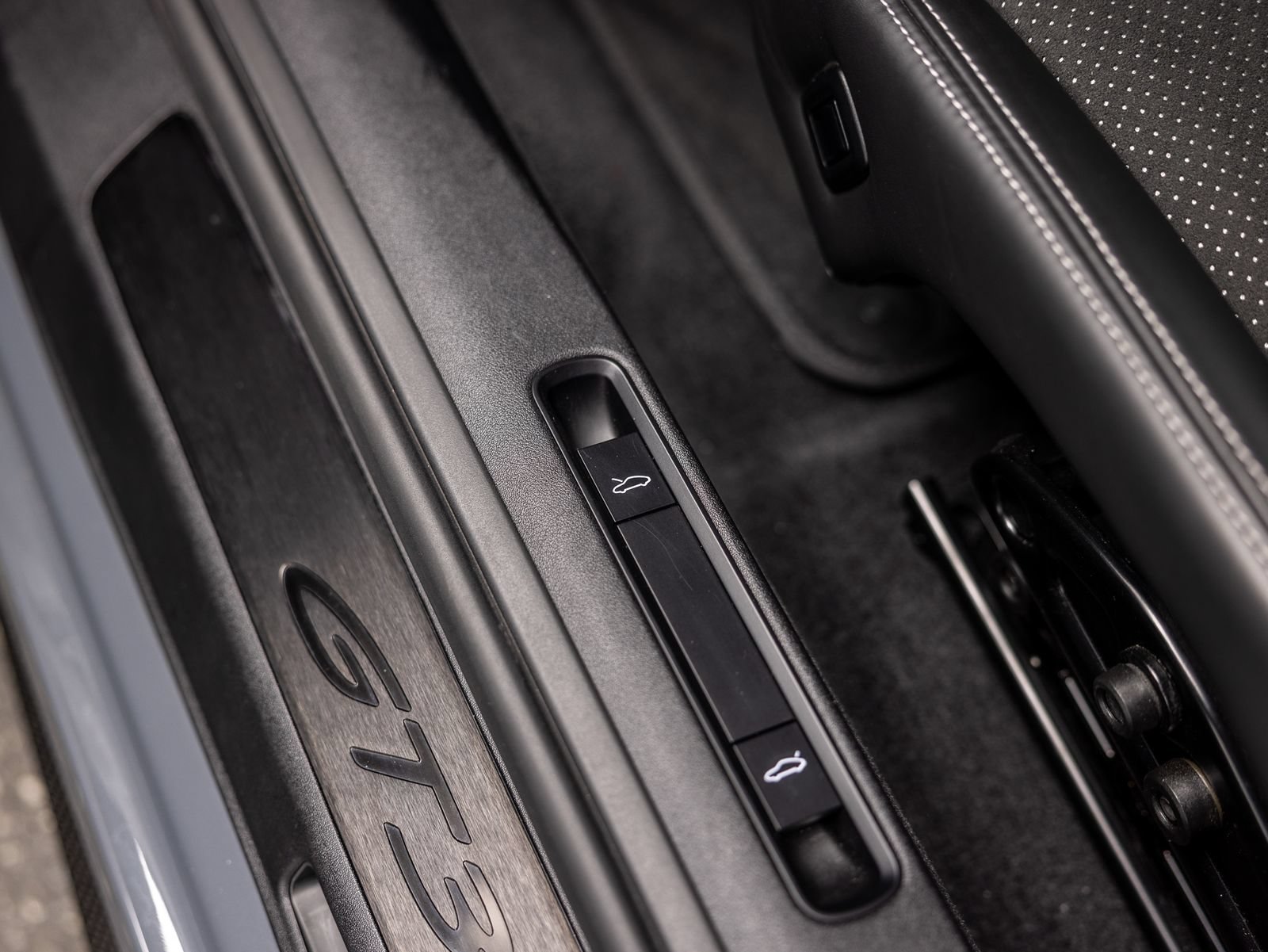 Certified 2022 Porsche 911 GT3 RWD image 53