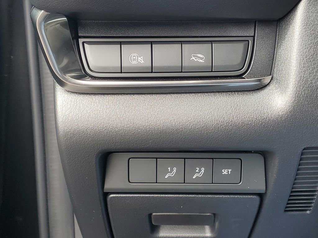 Used 2025 MAZDA CX-30 AWD 2.5 S w/ Preferred Package image 18