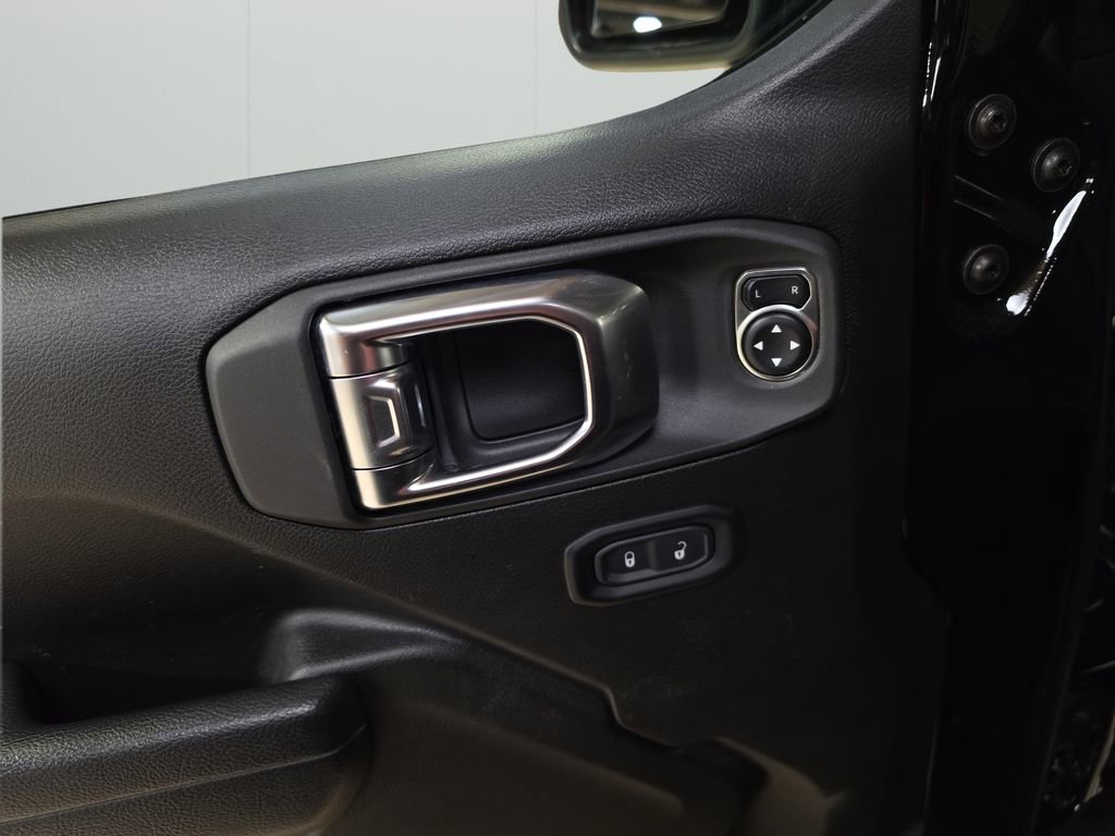 Used 2025 Jeep Wrangler Unlimited Sport S 4xe AWD/4WD image 13