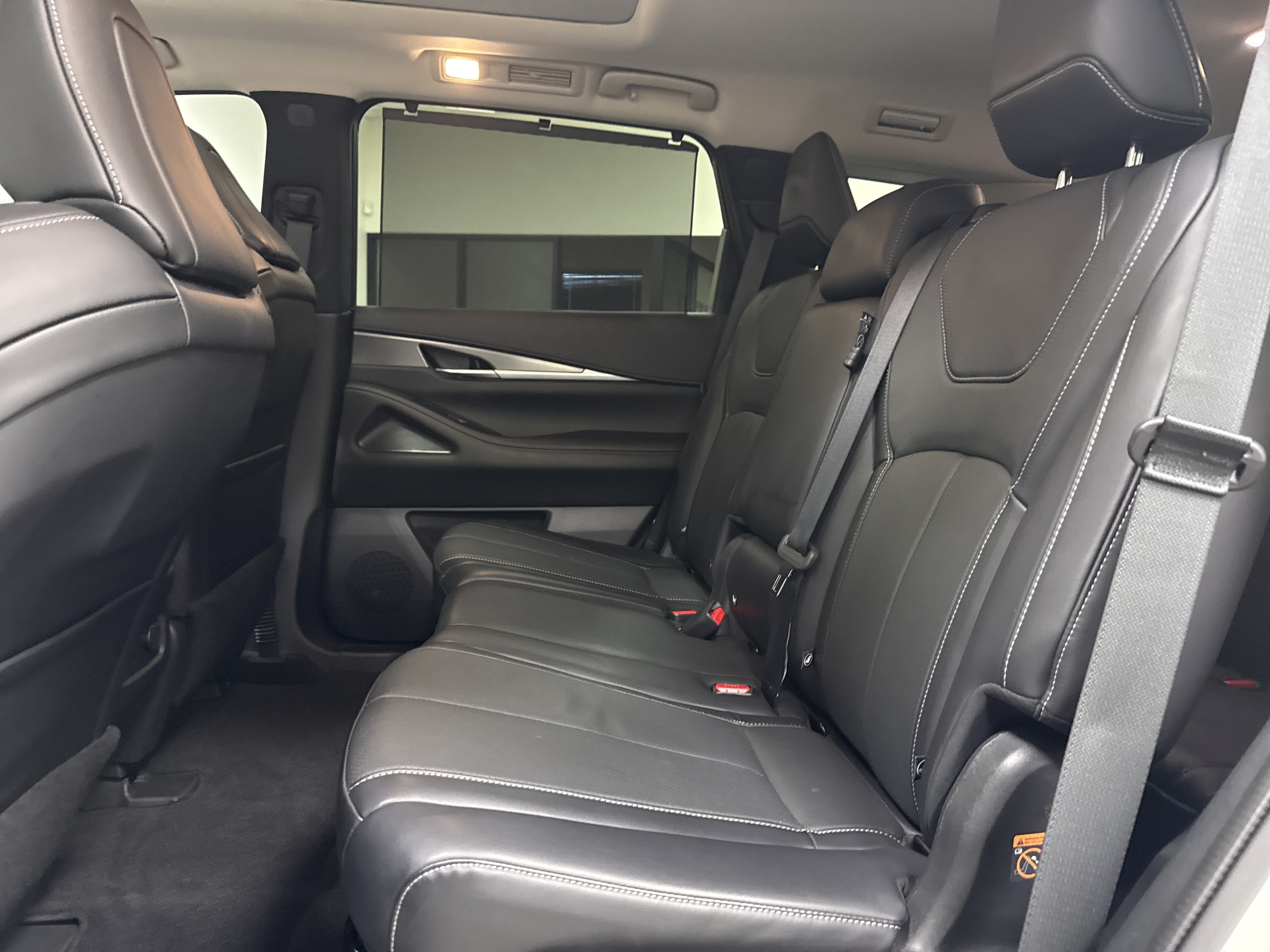 Used 2022 INFINITI QX60 Luxe w/ Cargo Package FWD image 15