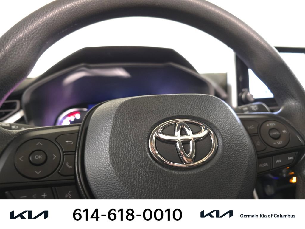Used 2023 Toyota RAV4 XLE w/ Convenience Package image 23