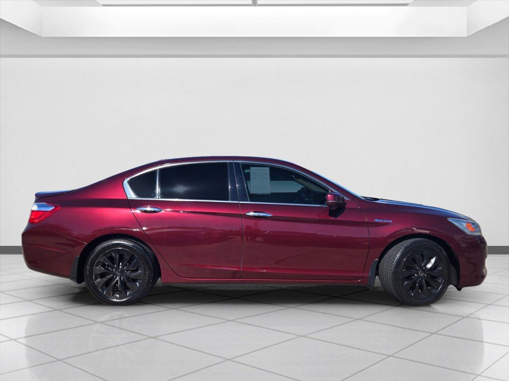 Used 2015 Honda Accord Touring image 4