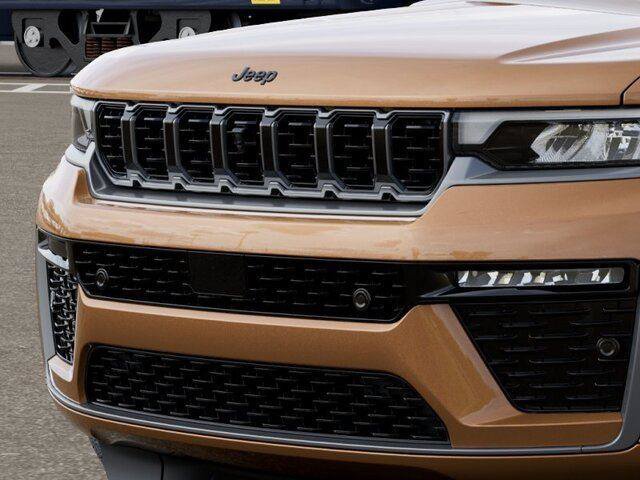 New 2026 Jeep Grand Cherokee Summit AWD/4WD image 14