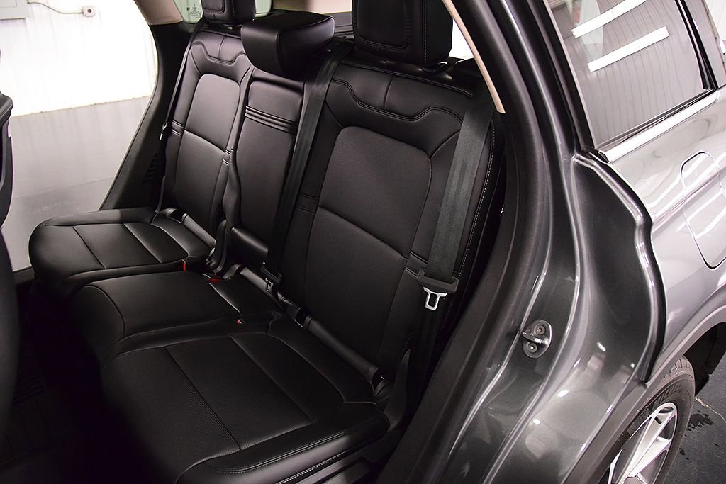 Used 2024 Lincoln Corsair AWD w/ Equipment Group 101A image 31