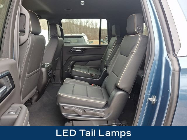 Used 2025 Chevrolet Suburban Premier AWD/4WD image 21
