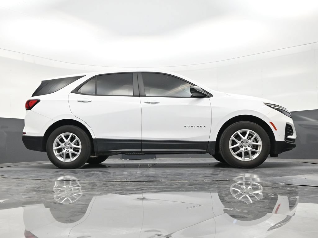 Used 2024 Chevrolet Equinox LS w/ LS Convenience Package FWD image 22