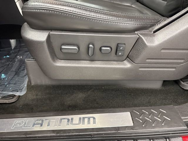 Used 2013 Ford F150 Platinum image 16