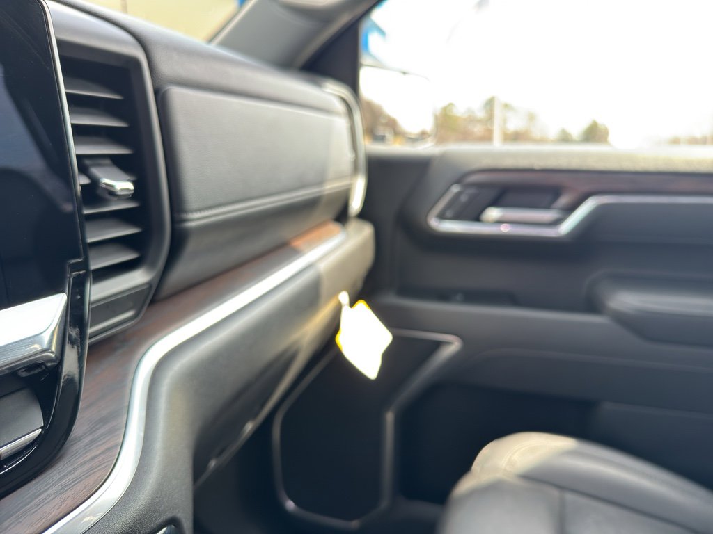 Used 2025 GMC Sierra 1500 SLT image 19