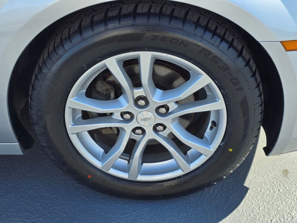 Used 2015 Chevrolet Camaro LS image 9