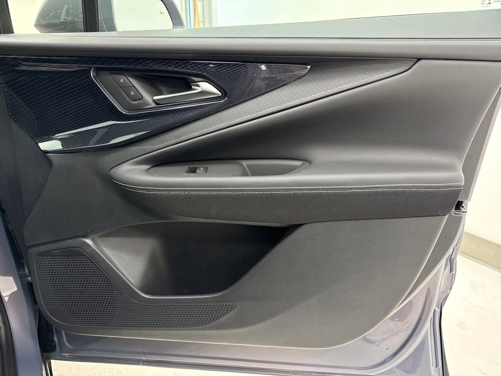 New 2026 Chevrolet Blazer EV LT image 8