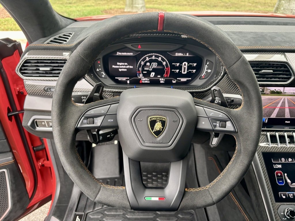 Used 2023 Lamborghini Urus Performante image 13