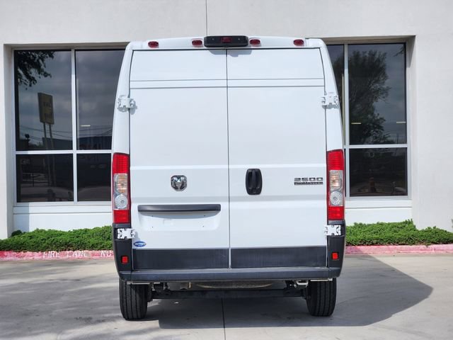 Used 2025 RAM ProMaster 2500 w/ Convenience Group image 6