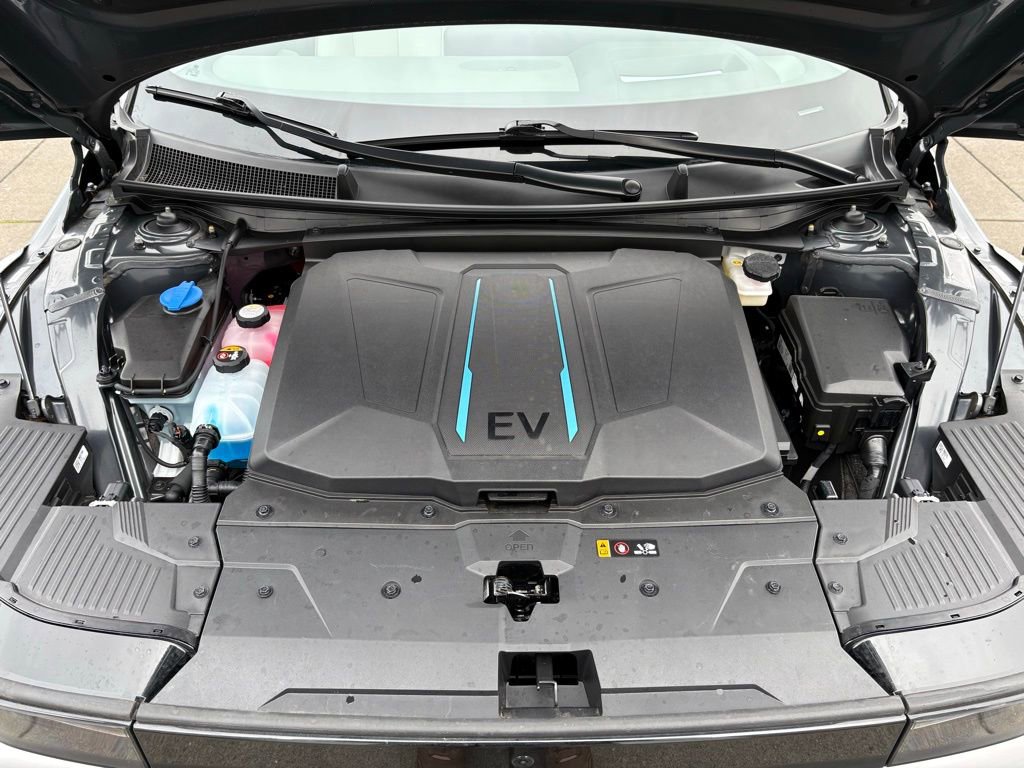 Used 2023 Hyundai Ioniq 5 Limited image 23