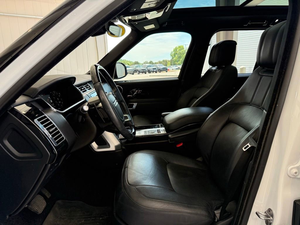 Used 2020 Land Rover Range Rover HSE AWD/4WD image 28