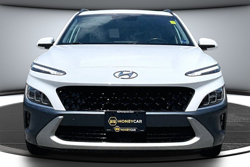Used 2023 Hyundai Kona Limited AWD/4WD image 2