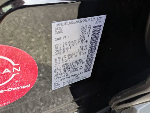 Used 2024 Nissan Pathfinder Platinum w/ Cargo Package image 36