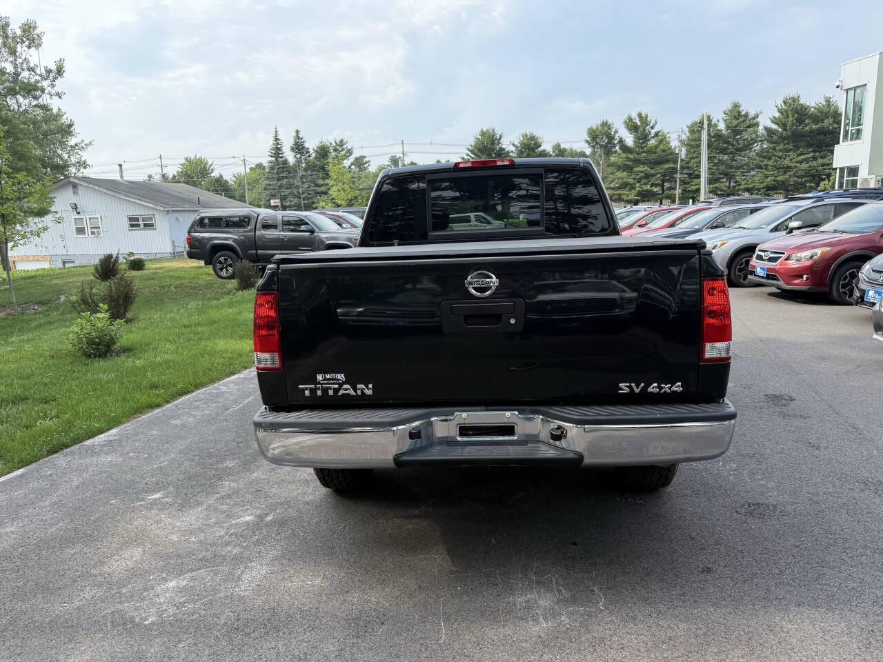 Used 2015 Nissan Titan SV AWD/4WD image 7
