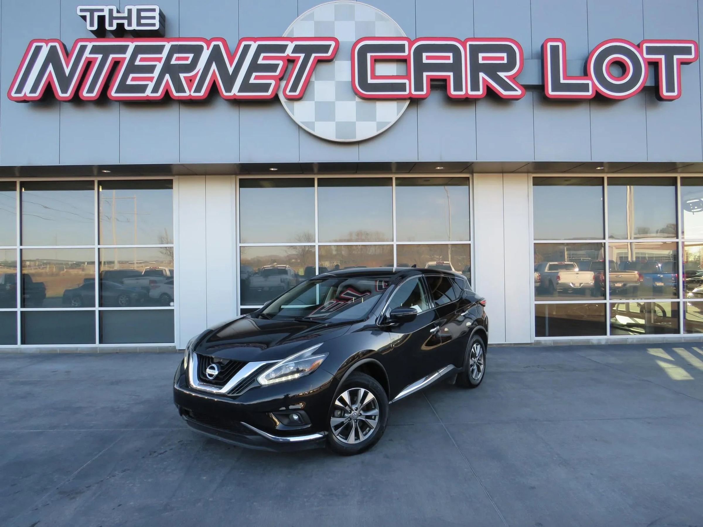 Used 2018 Nissan Murano S image 1