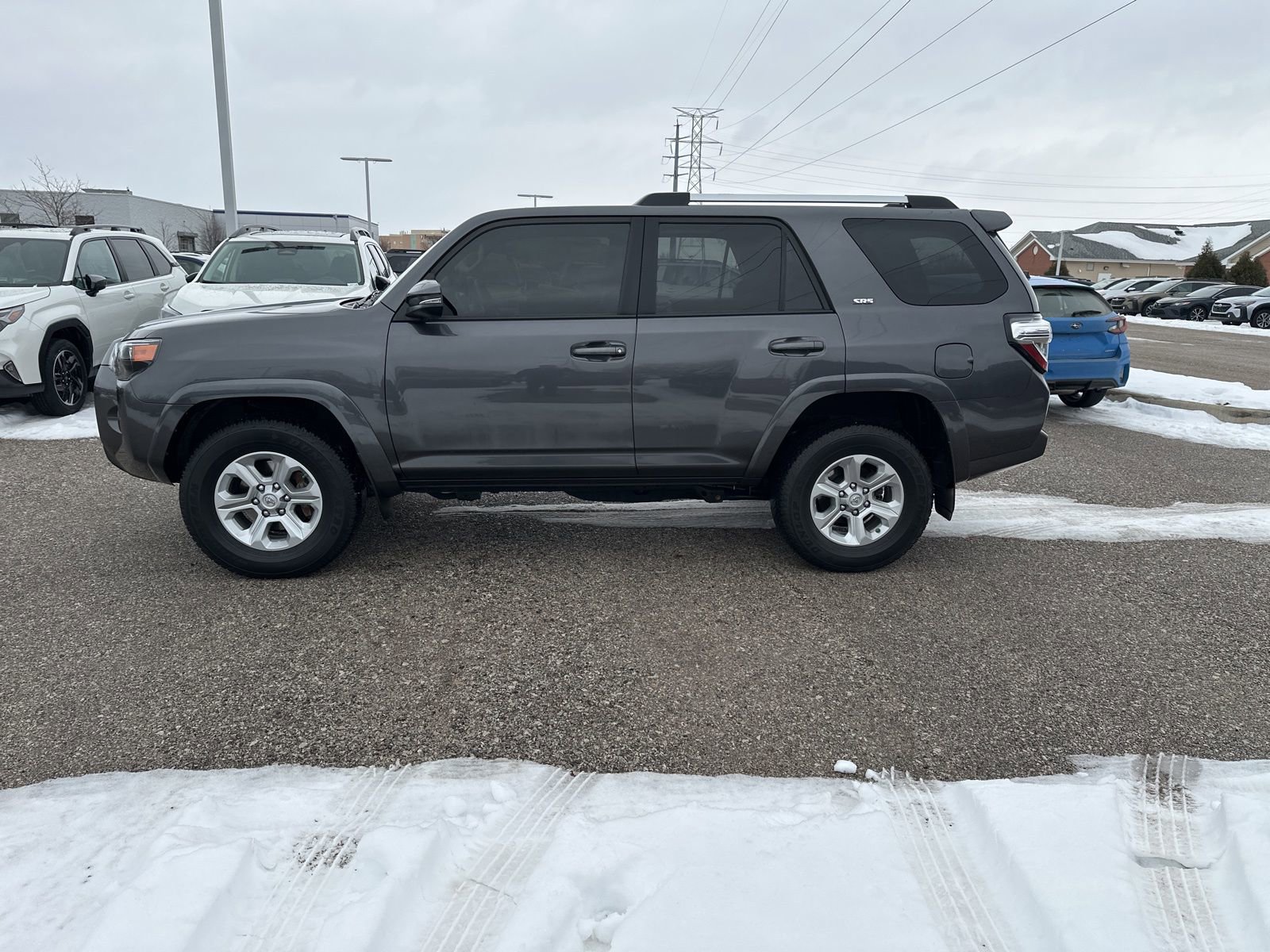 Used 2021 Toyota 4Runner SR5 Premium image 3
