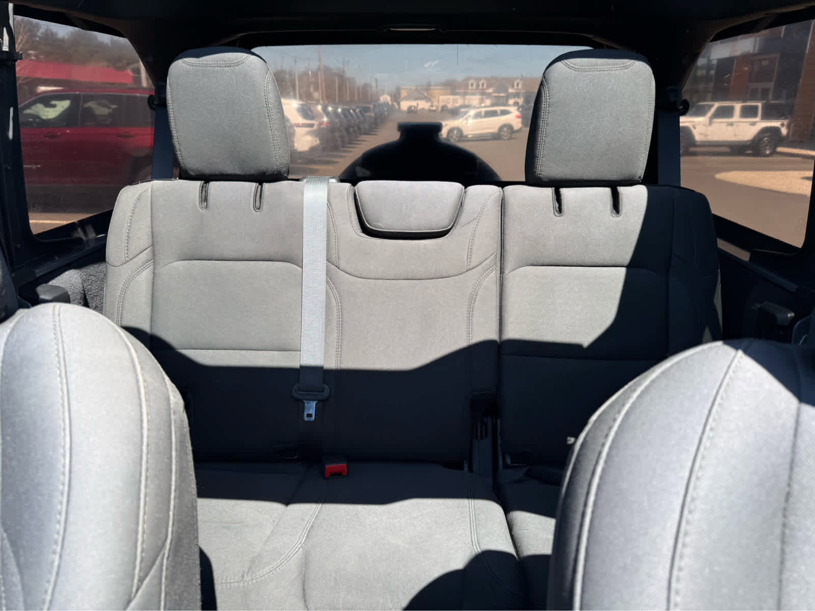 Used 2021 Jeep Wrangler Unlimited Sahara w/ Cold Weather Group image 29