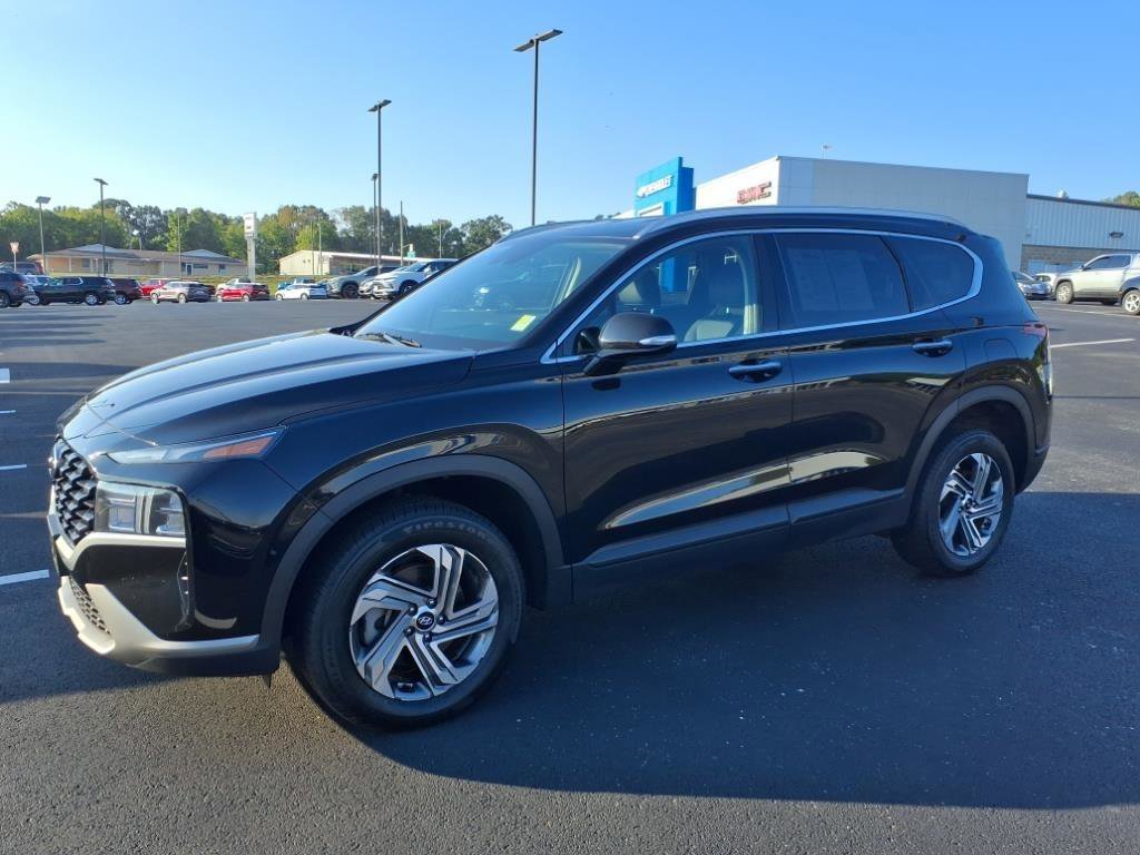 Used 2023 Hyundai Santa Fe SEL image 3