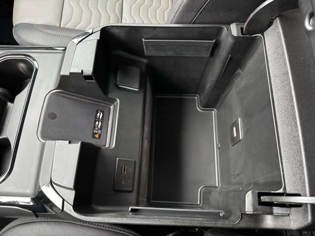 Used 2024 Chevrolet Silverado 2500 ZR2 w/ Technology Package image 22