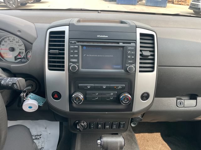 Used 2015 Nissan Xterra PRO-4X w/ Pro-4x Leather Package AWD/4WD image 12