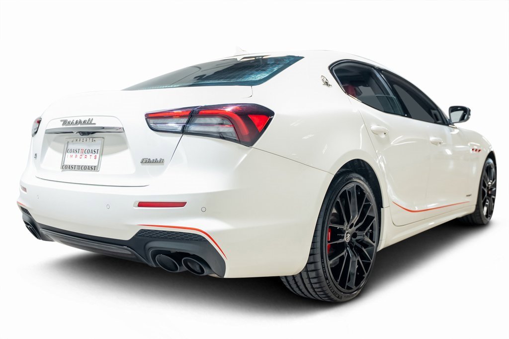 Used 2021 Maserati Ghibli S GranSport image 12