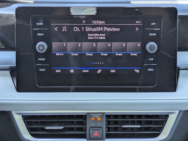 Used 2025 Volkswagen Taos SE image 18