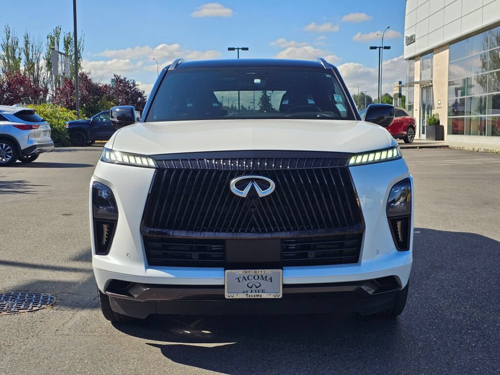 Used 2025 INFINITI QX80 Autograph AWD/4WD image 2