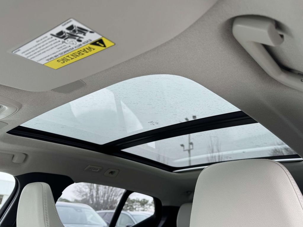 New 2026 Volvo XC40 B5 Ultra w/ Protection Package Premier image 20