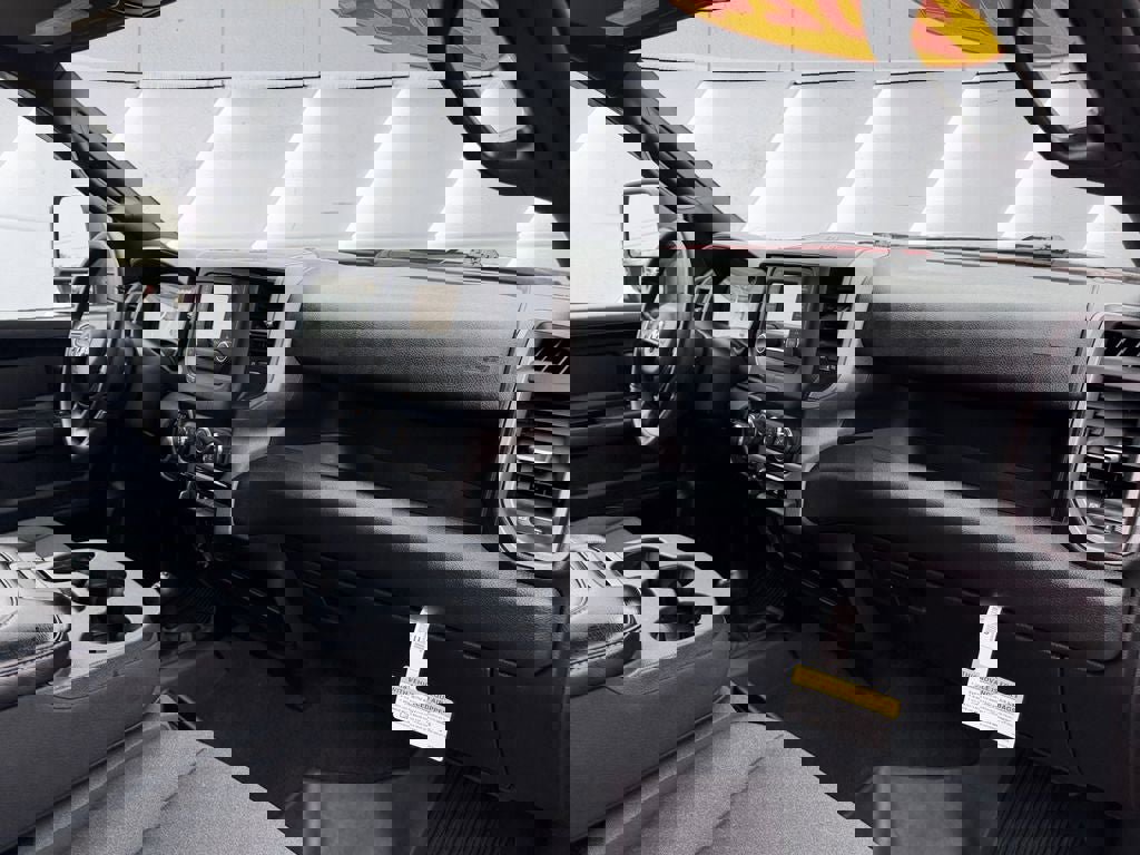 Used 2024 RAM 2500 Tradesman w/ Chrome Appearance Group image 16