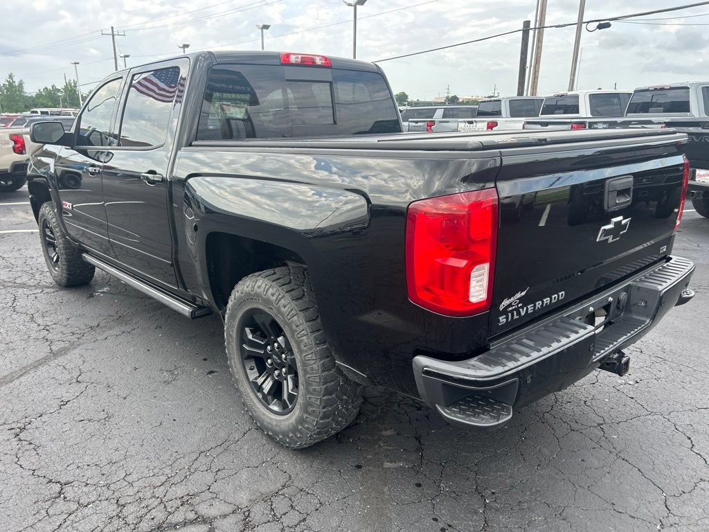 Used 2018 Chevrolet Silverado 1500 LTZ Z71 w/ LTZ Plus Package AWD/4WD image 7