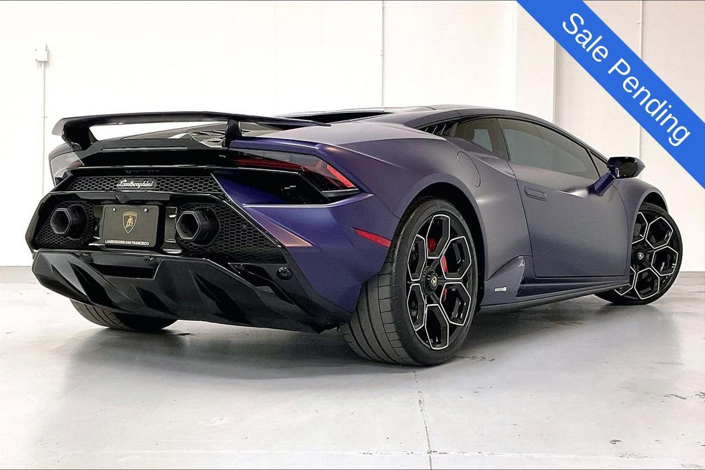 Used 2024 Lamborghini Huracan Tecnica RWD image 4