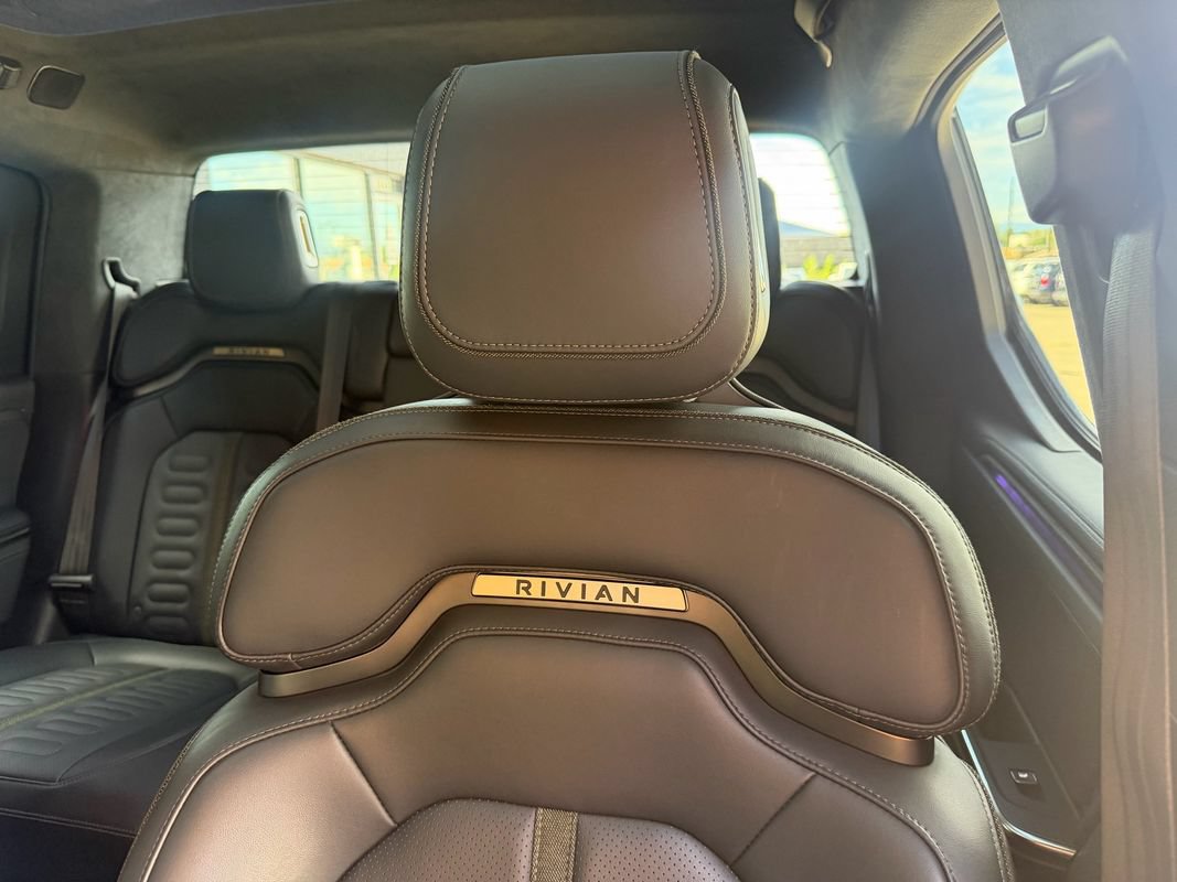 Used 2022 Rivian R1T Adventure AWD/4WD image 31
